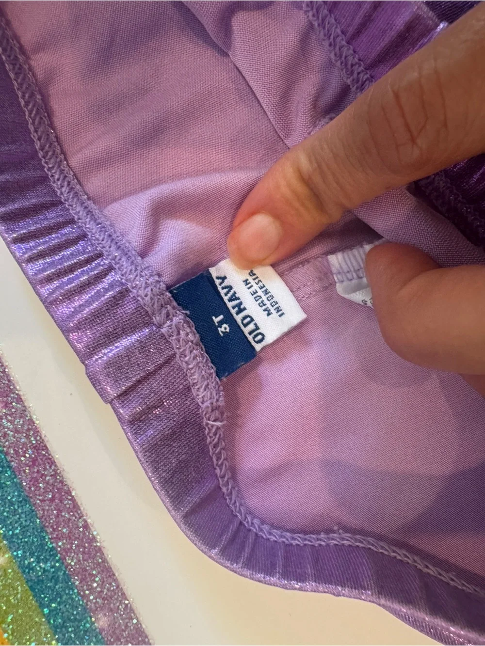 Old Navy Girls Shimmer Leggings in Gold, Pearl, Purple